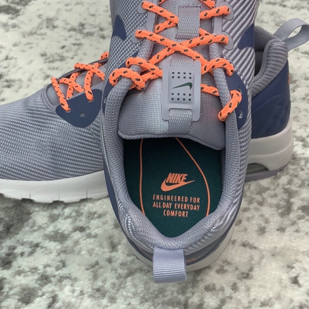 NIB WMNS Nike Air Max Motion LW SE women’s - Picture 6 of 8